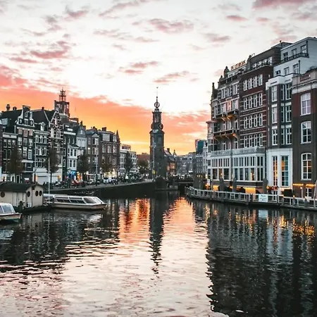 44 - Free Parking! بيت ضيافة زاندفورت