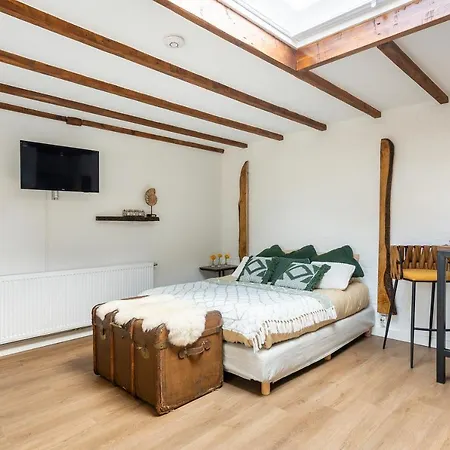 44 - Free Parking! Guest house 4*